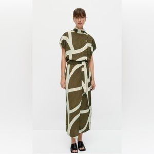 NWT Massimo - Dutti printed dress with side buttons size 34/2